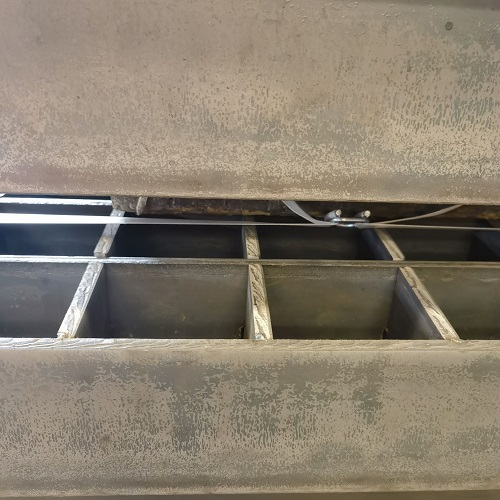 運(yùn)輸用重型鋼格柵鋼格板選擇秘籍