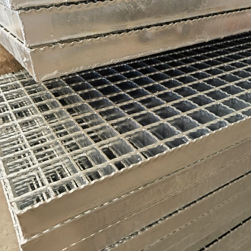 鋼格柵鋼格板的性能應用與選購指南