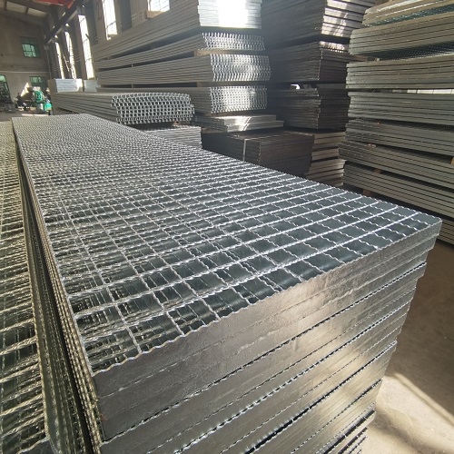 客戶血淚教訓(xùn)：選錯鋼格板規(guī)格，3個月就變形