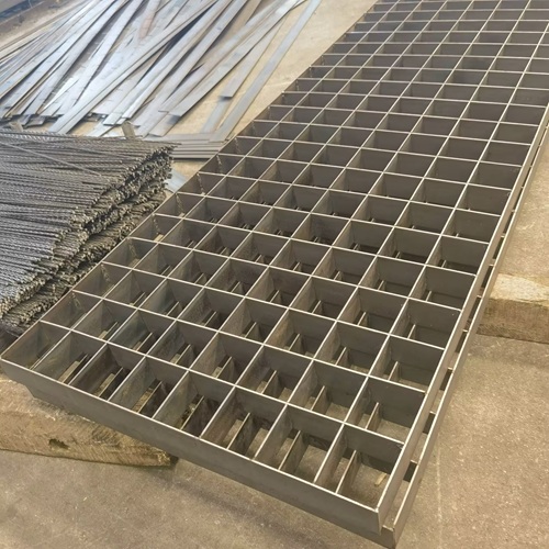 鋼格板的綠色轉(zhuǎn)型：順應環(huán)保新要求