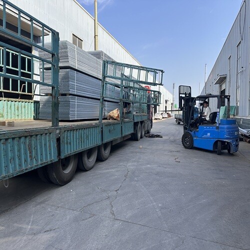 鋼格板運(yùn)輸和堆放有哪些禁忌