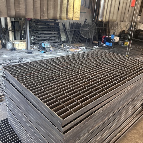 為什么有些鋼格柵板用了沒(méi)多久就生銹