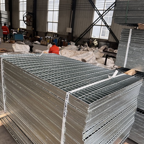 為什么有些鋼格柵板用了沒(méi)多久就生銹