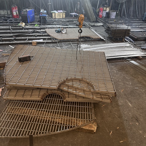 國內(nèi)鋼格板vs進(jìn)口產(chǎn)品，性價比差距大不大